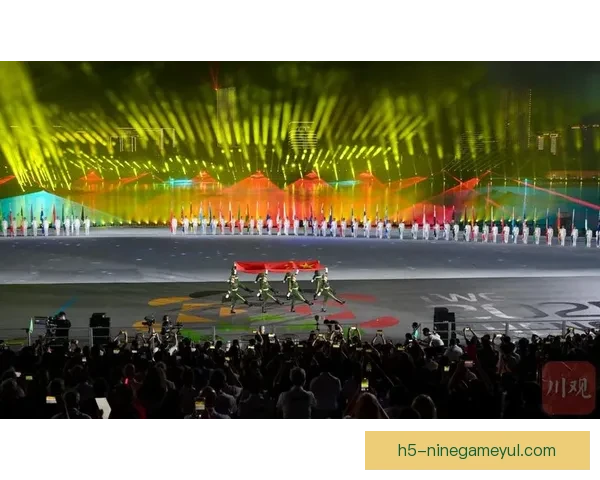 从一束光走向万众荣耀之路奔赴